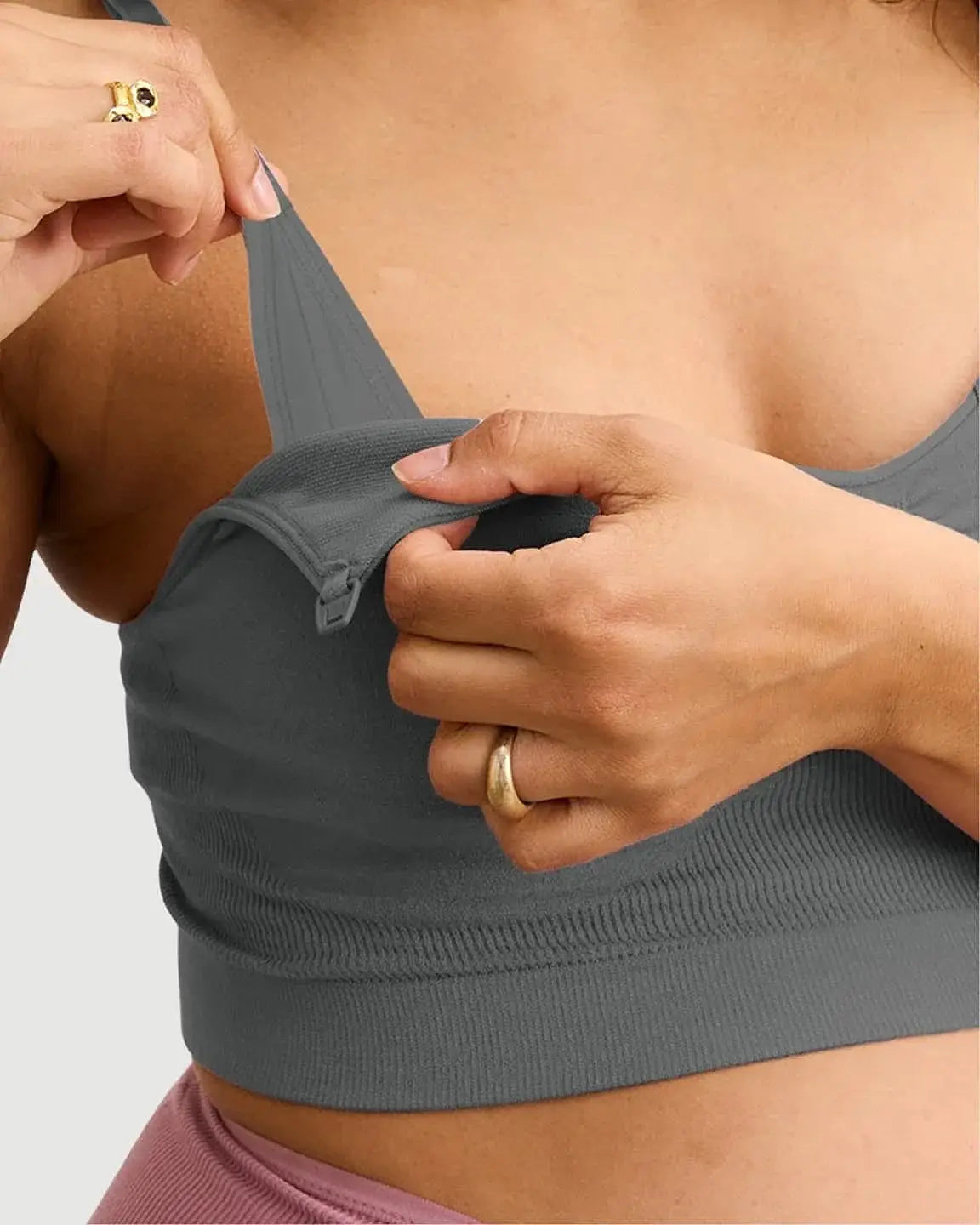 Hands-Free Stretch Nursing & Pumping Bra
