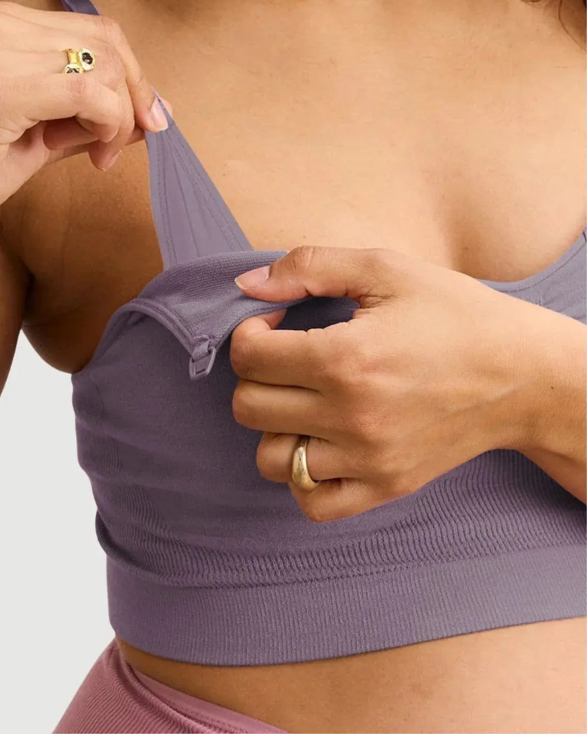Hands-Free Stretch Nursing & Pumping Bra