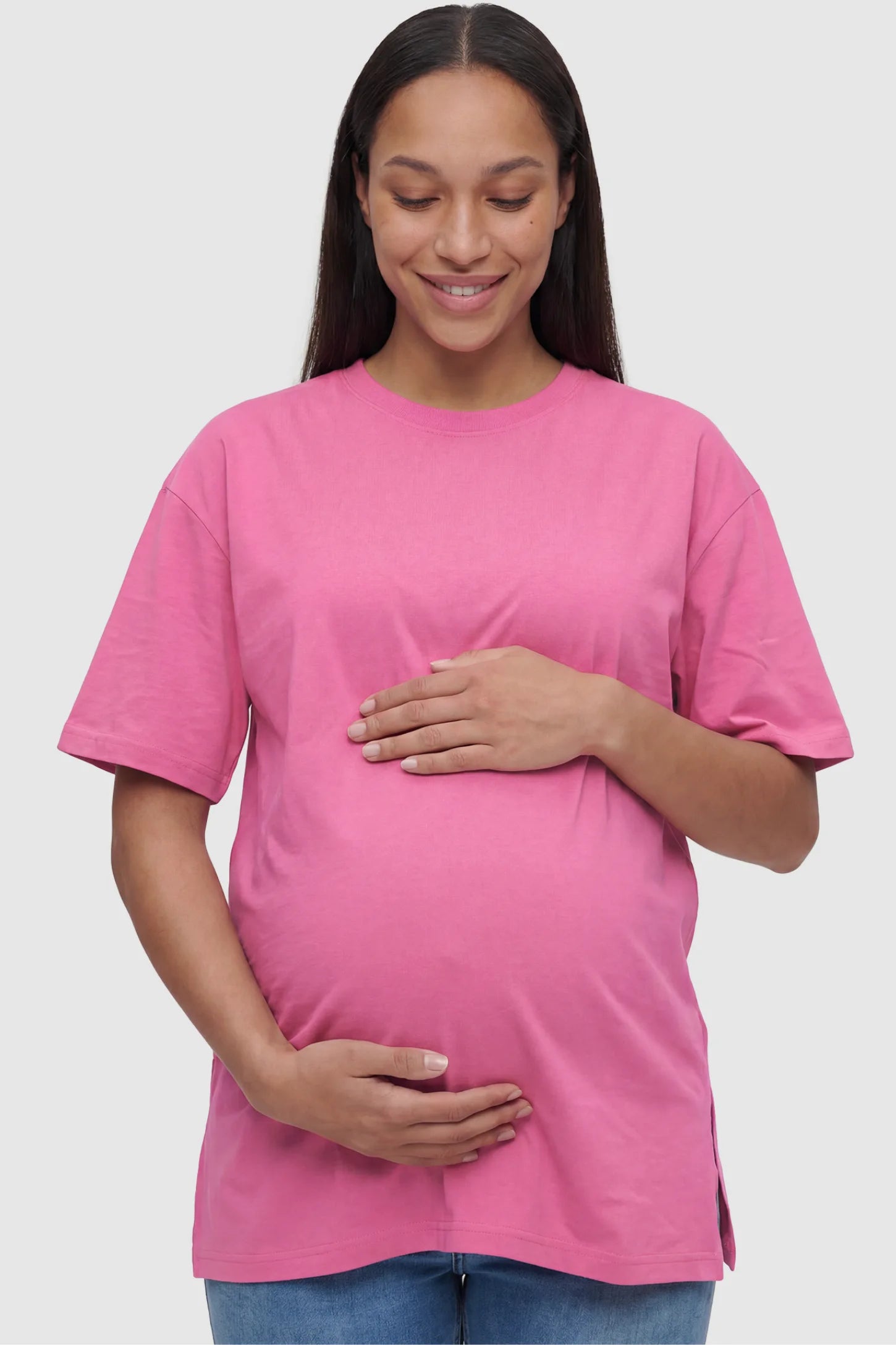 Basic One-Sided Slit Short Sleeve Maternity Top Basic one-sided slit short sleeve maternity top in rose red with classic round neckline, front view on pregnant model
