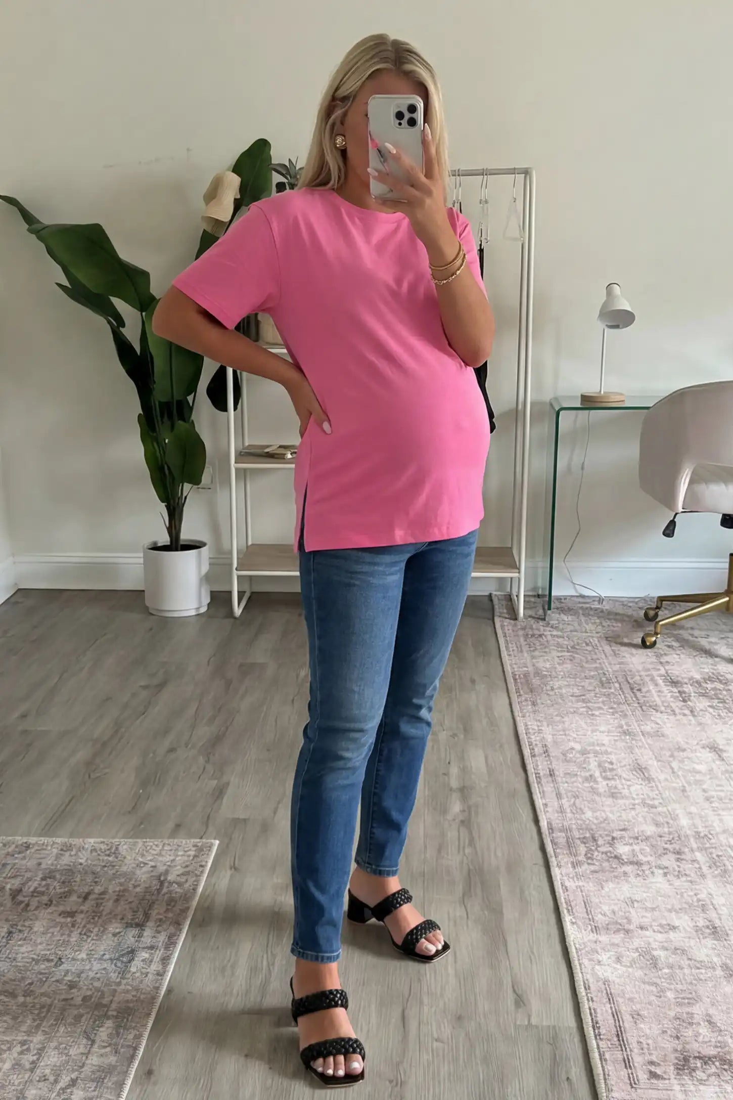 Basic One-Sided Slit Short Sleeve Maternity Top Basic one-sided slit short sleeve maternity top in rose red with classic round neckline and short sleeves, front view on pregnant model