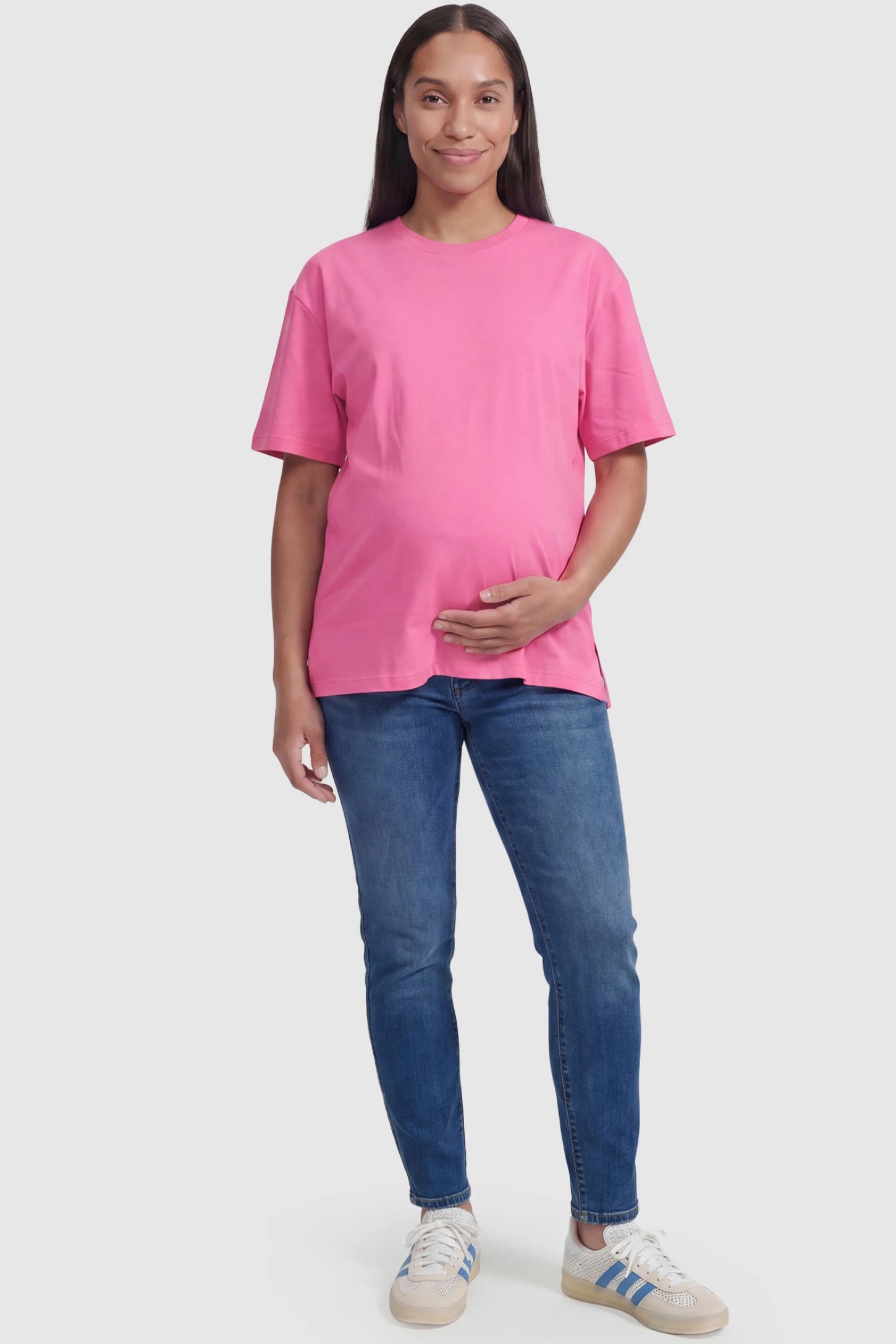 Basic One-Sided Slit Short Sleeve Maternity Top Basic one-sided slit short sleeve maternity top in rose red with classic round neckline, front view on pregnant model