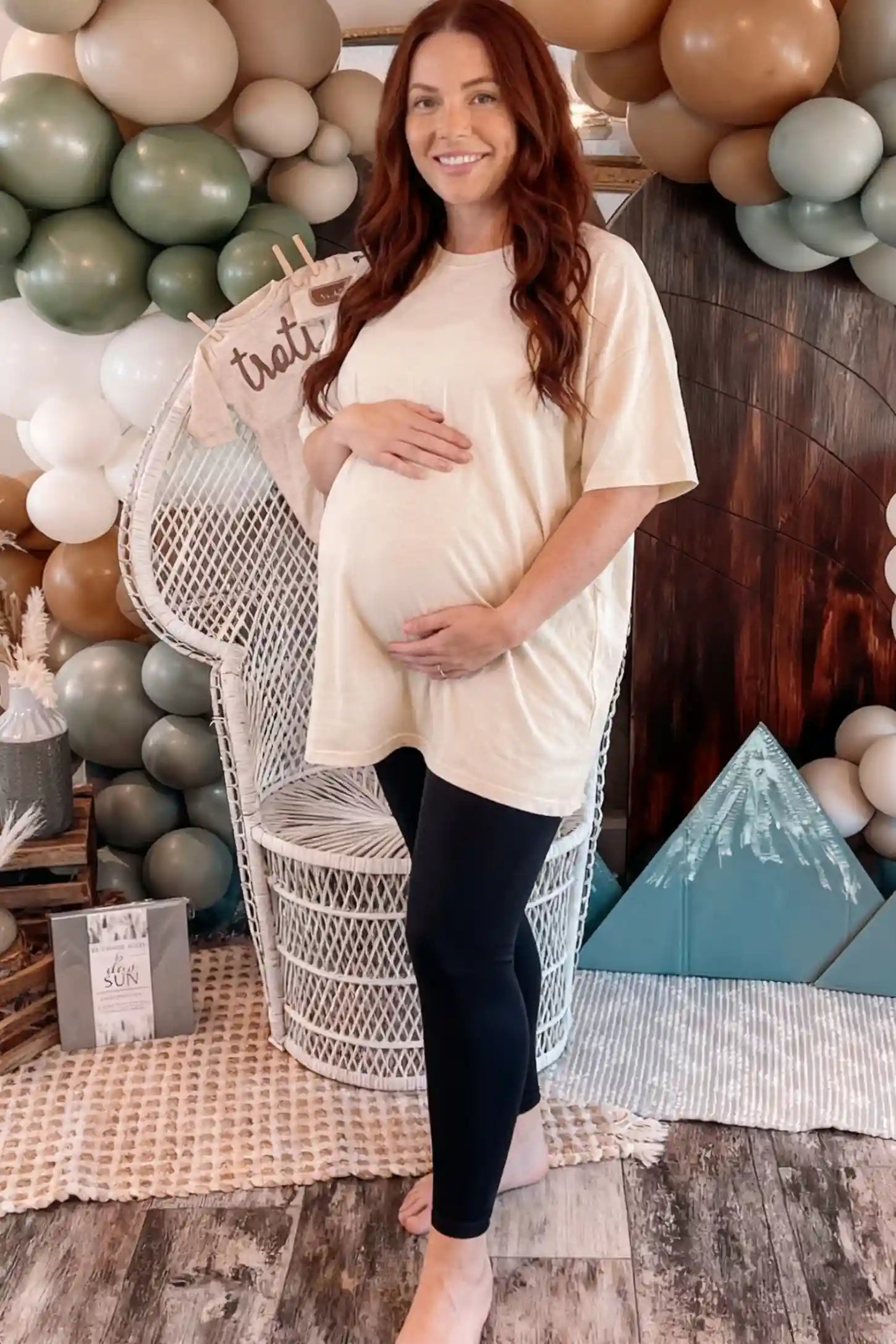 High Waist Slim Fit Maternity Leggings High Waist Slim Fit Maternity Leggings in Black featuring a seamless full-panel on a pregnant model.