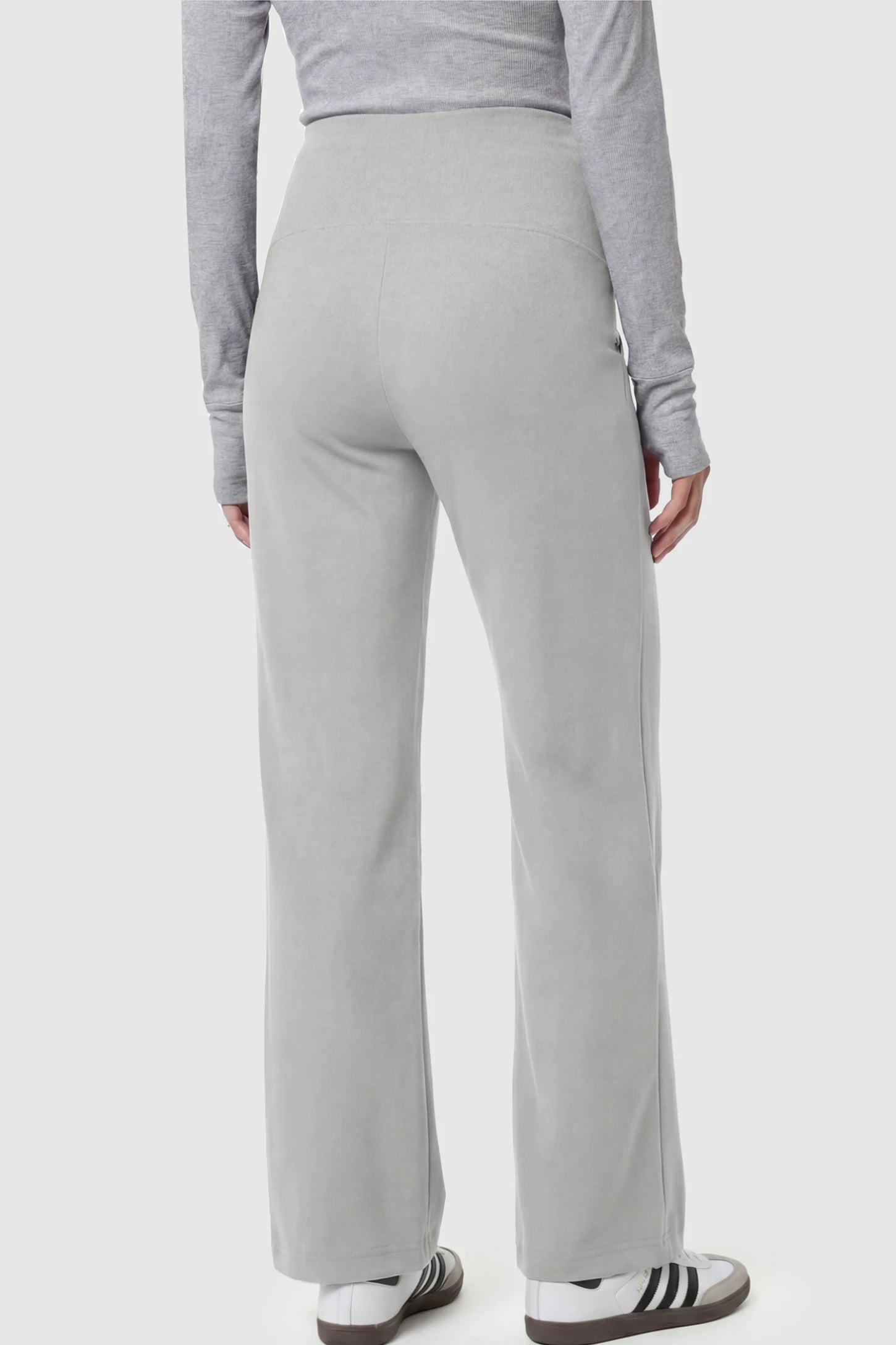 High Stretch Wide Leg Pocketed Maternity Pants High-Stretch Wide Leg Pocketed Maternity Pants in Light Gray featuring a seamless over-the-bump panel and side pocket on a pregnant model.