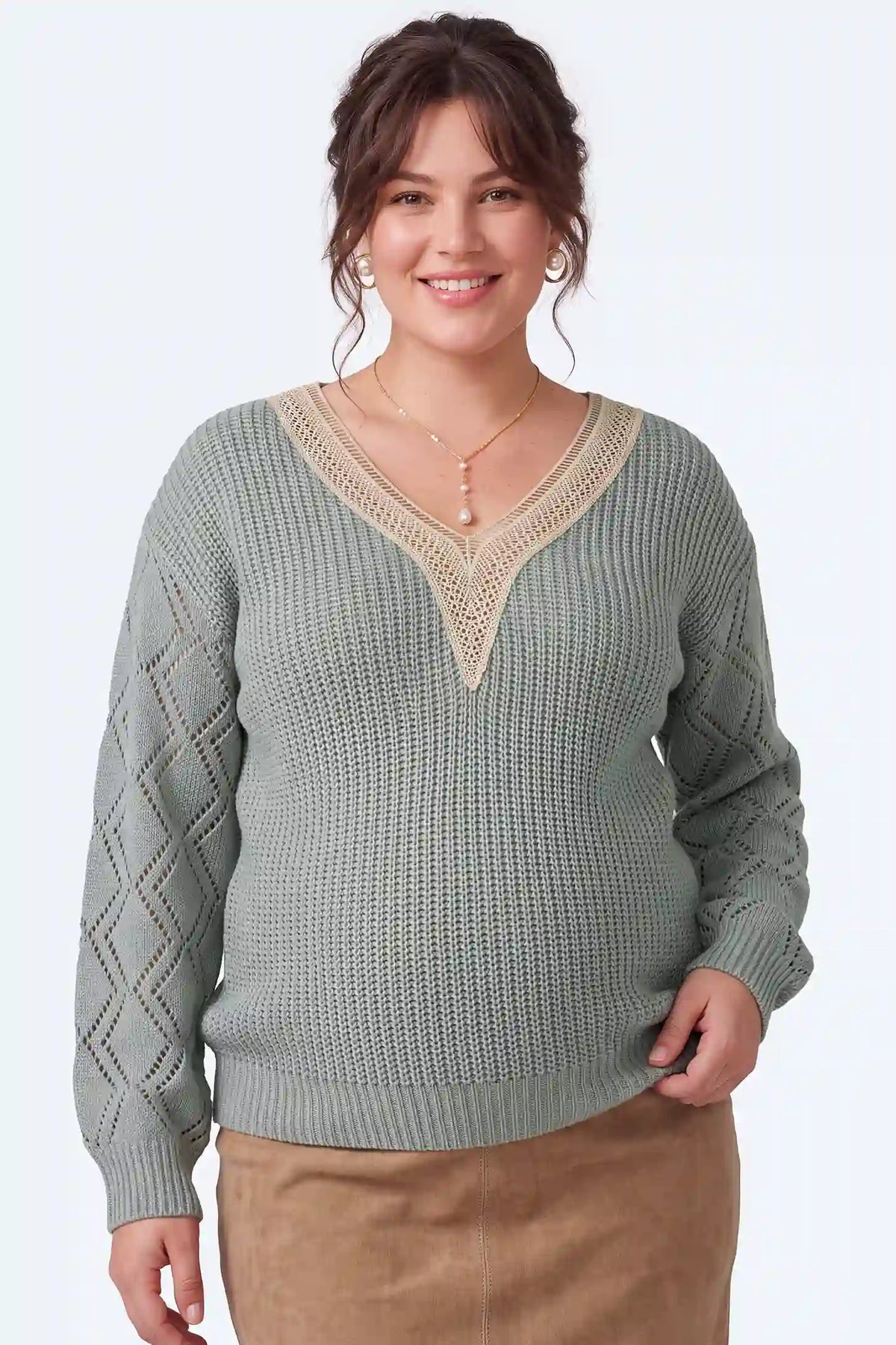 Contrast Lace-Trimmed Maternity Pullover Sweater