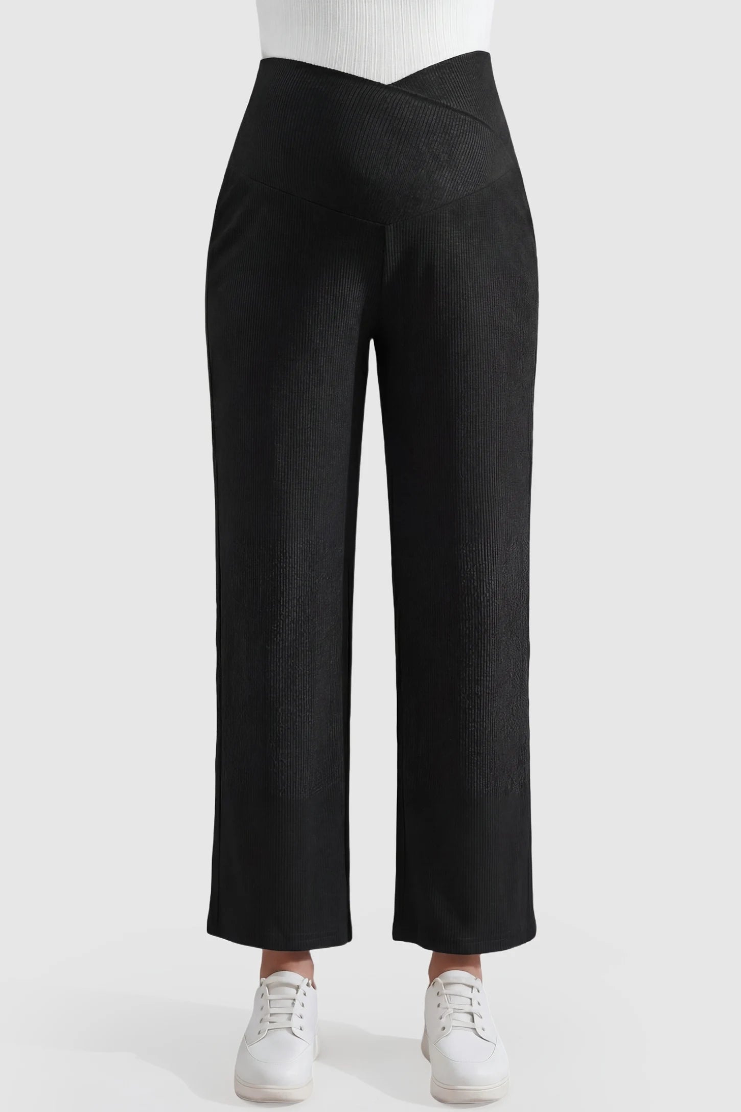 Adjustable Waistband High Waisted Wide-Leg Maternity Pants Adjustable waistband high waisted wide-leg maternity pants in black featuring a wide-leg silhouette in front view on a pregnant model