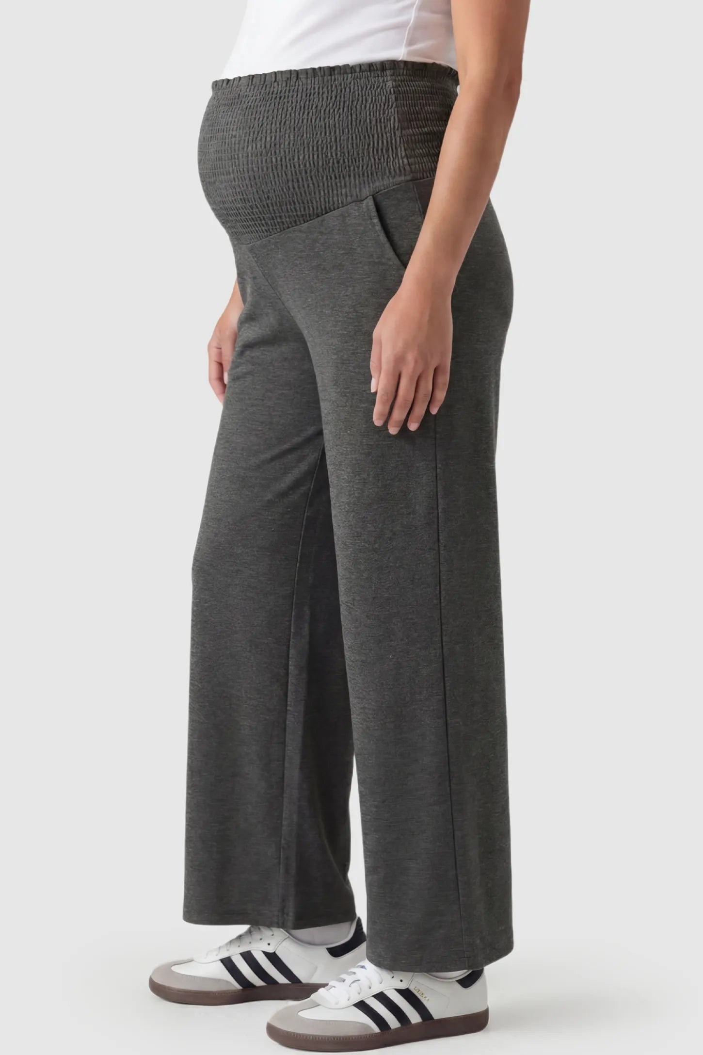 Stretch Waistband High-Waist Wide-Leg Maternity Pants High-waist wide-leg maternity pants in charcoal gray with breathable fabric, side view on pregnant model