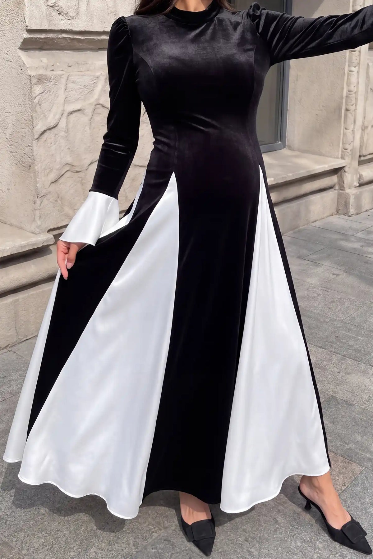 Mock Neck Long Sleeve Contrast Maternity Maxi Dress