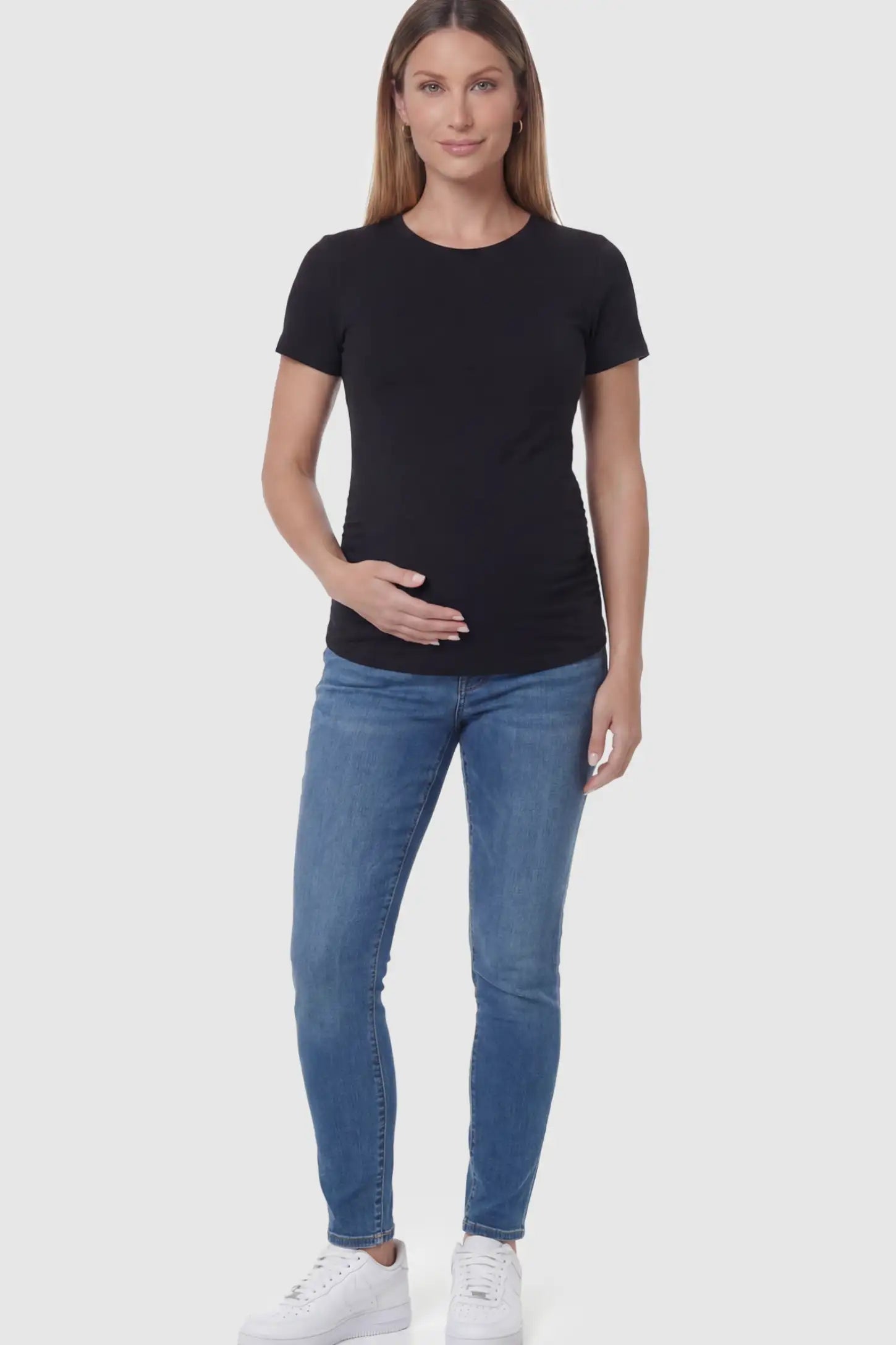 Ruched Side Short Sleeve Maternity T-Shirt Ruched Side Short Sleeve Maternity Basic Tee in Black featuring a classic crew neck on a pregnant model.
