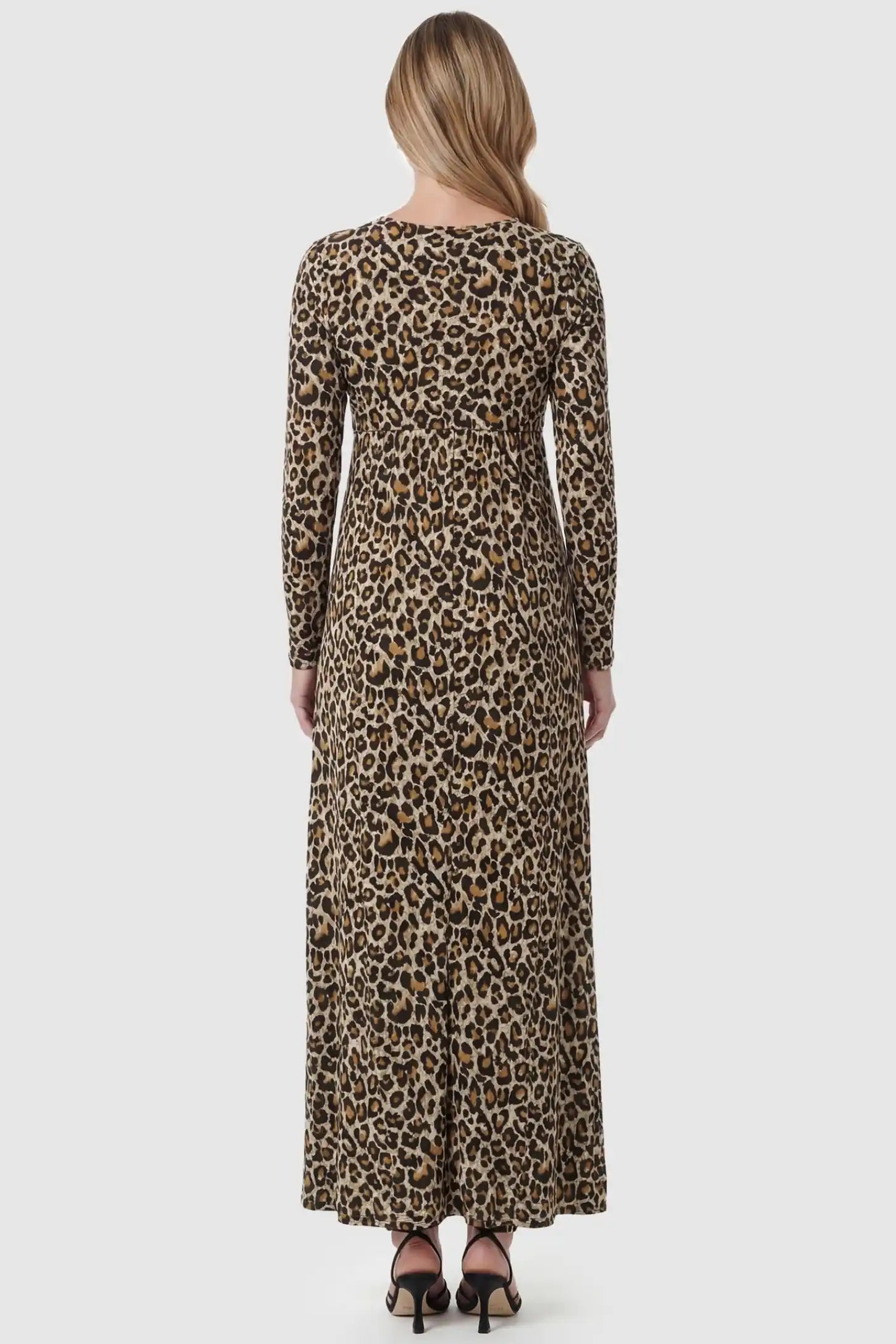 Leopard Print Round Neck Maxi Maternity Dress Leopard Print Round Neck Maxi Maternity Dress in dark leopard print featuring the trailing skirt on a pregnant model.
