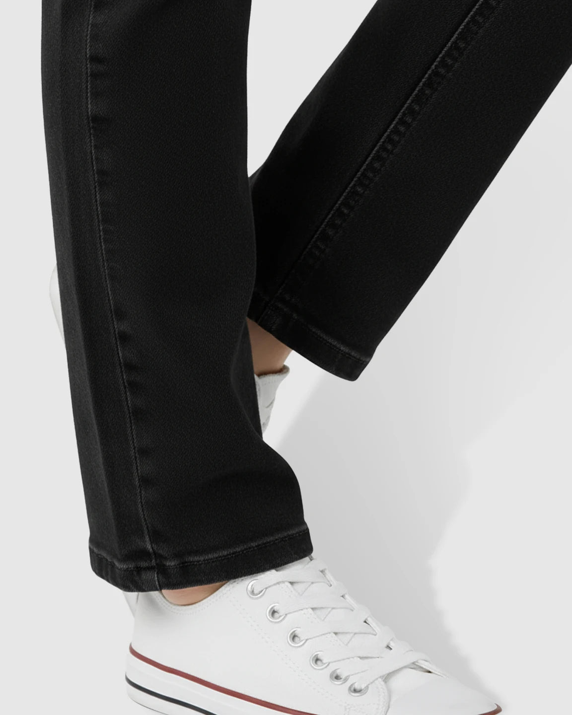 Side Panel Straight-Leg Maternity Jeans