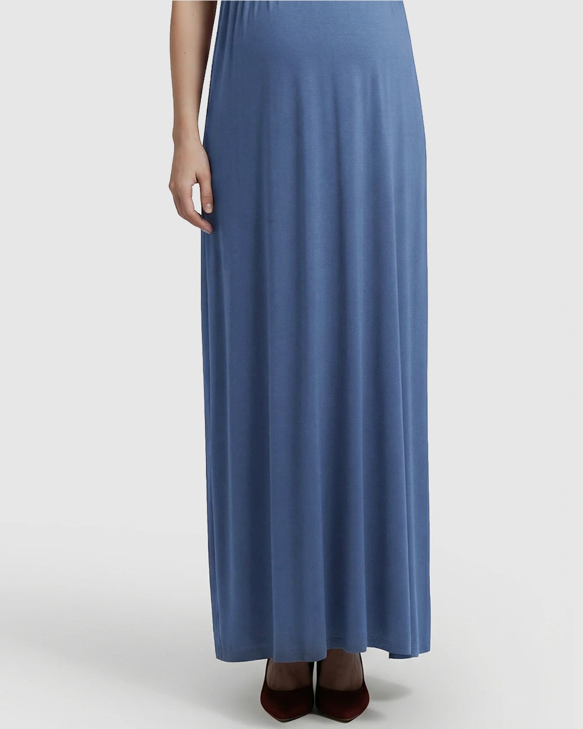 Crossover V-Neck Flowy Silhouette Maternity Maxi Dress