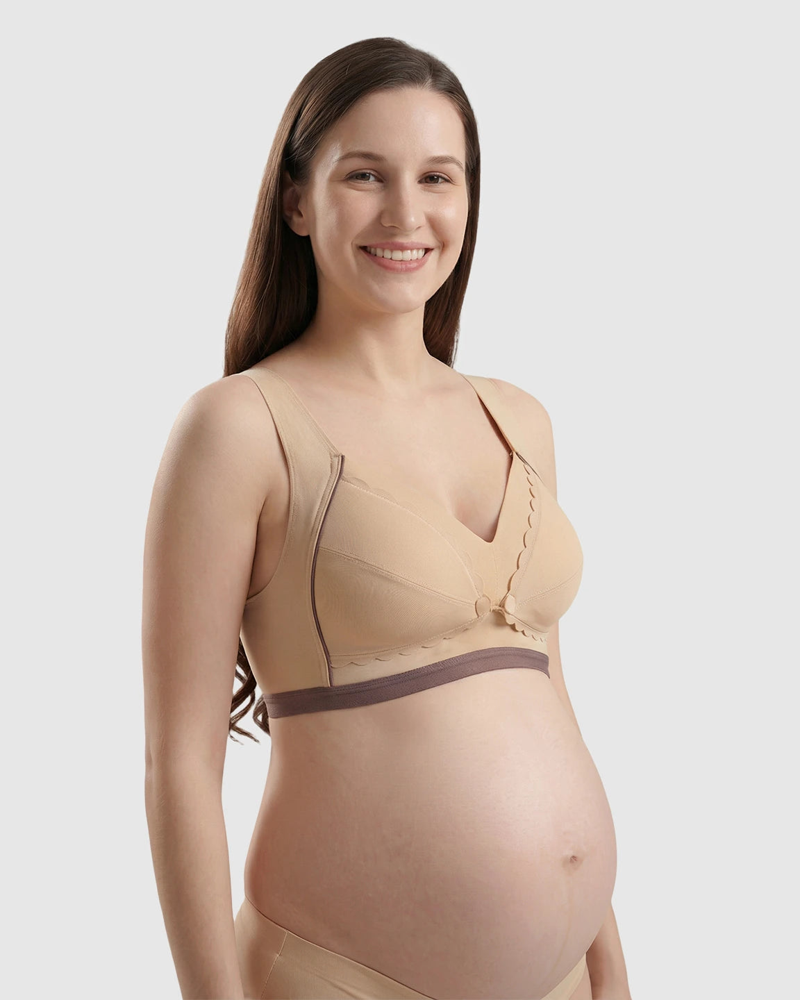 Scalloped V-Neck Contrast Trim Nursing Bra