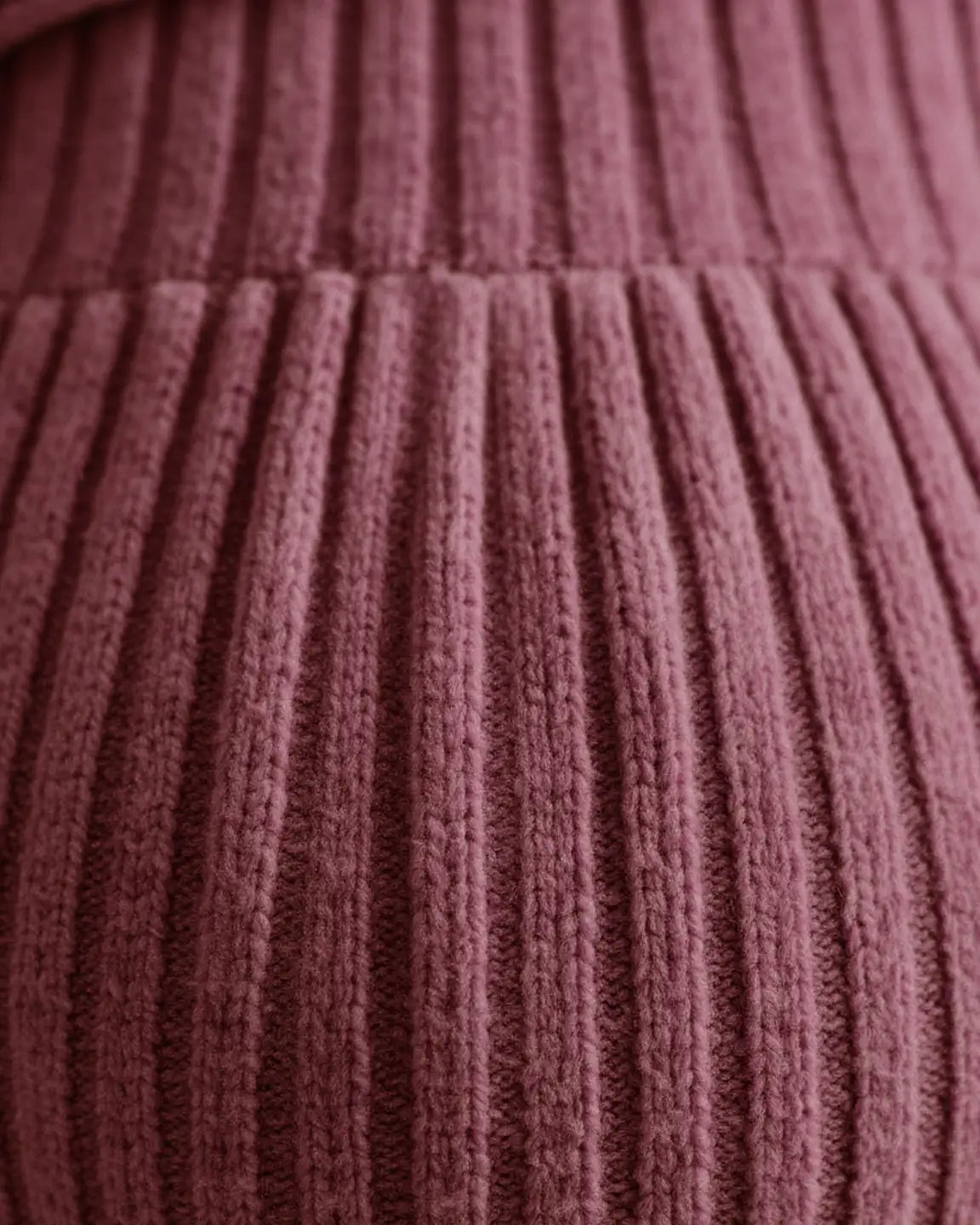 Stretch-Ribbed Casual-Fit Maternity Top