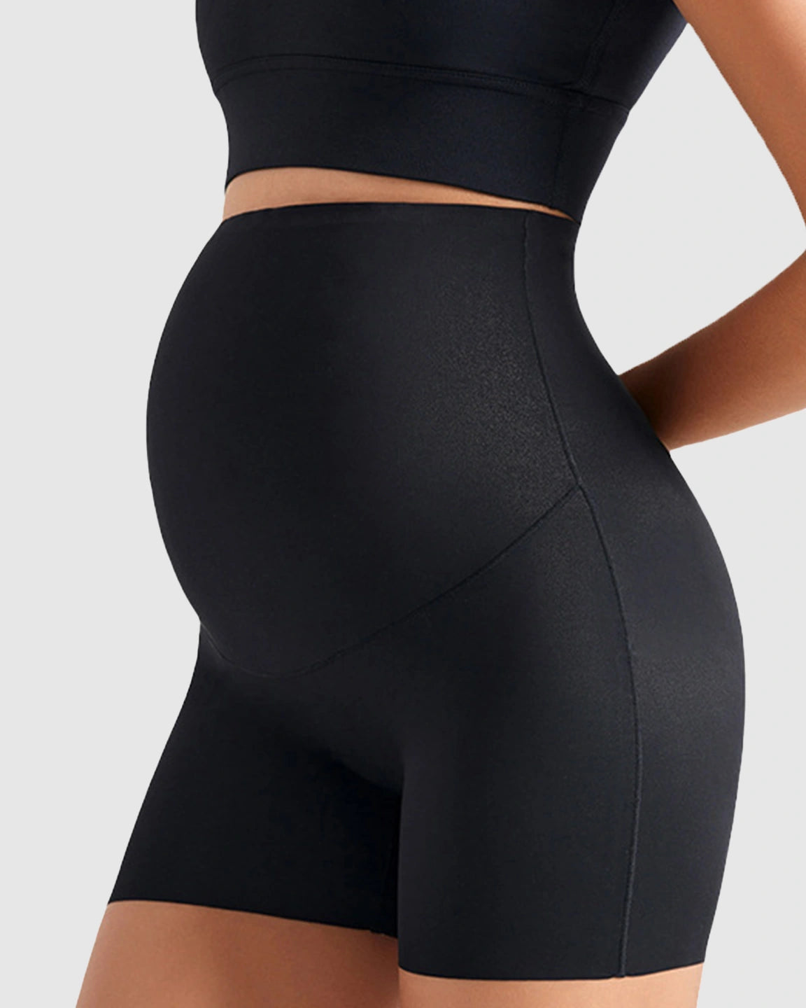 High-Stretch Seamless Maternity Shorts