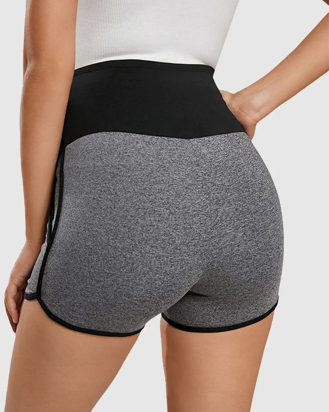 Contrast Trim Butt-Lifting Maternity Shorts