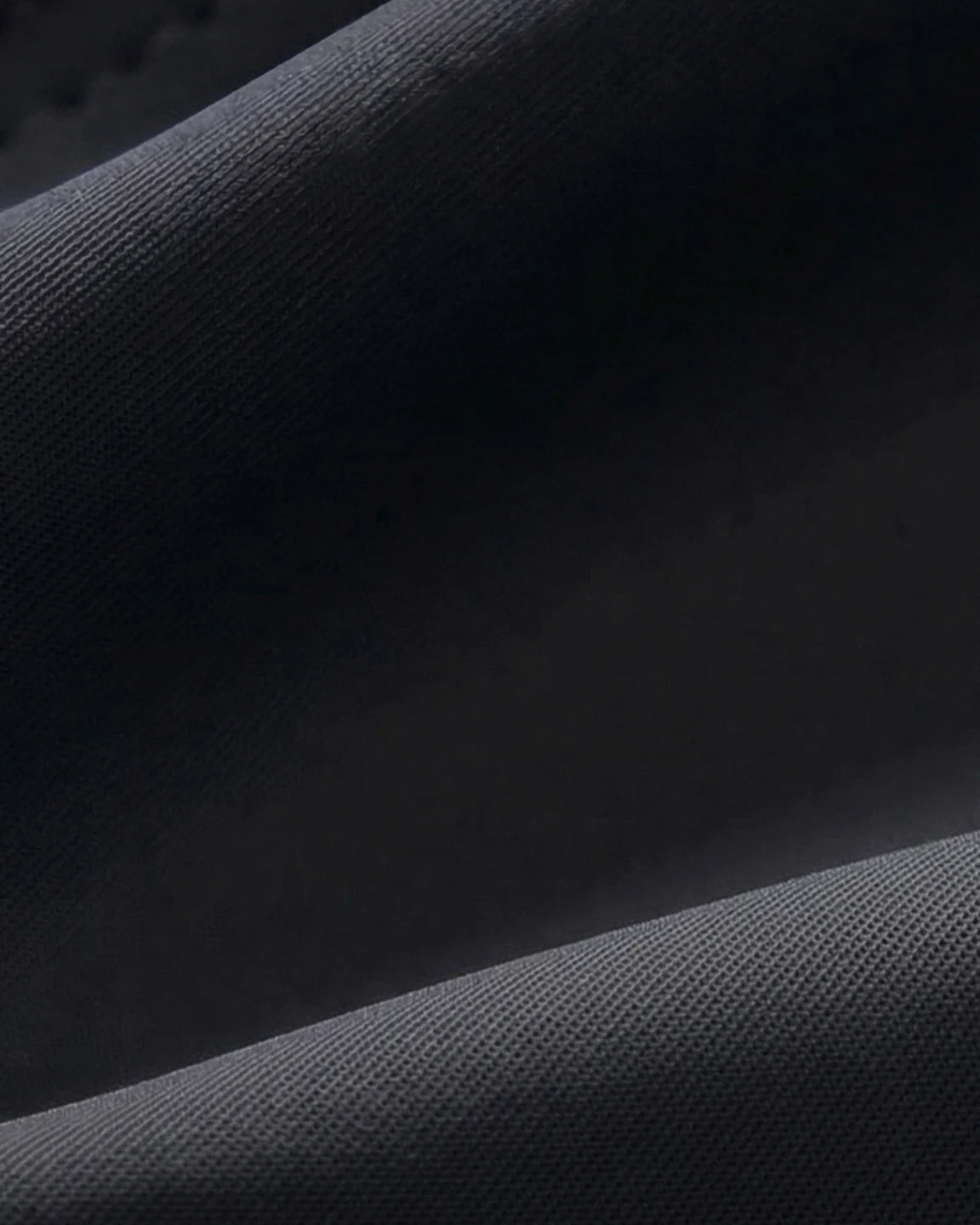 Scalloped V-Neck Contrast Trim Nursing Bra