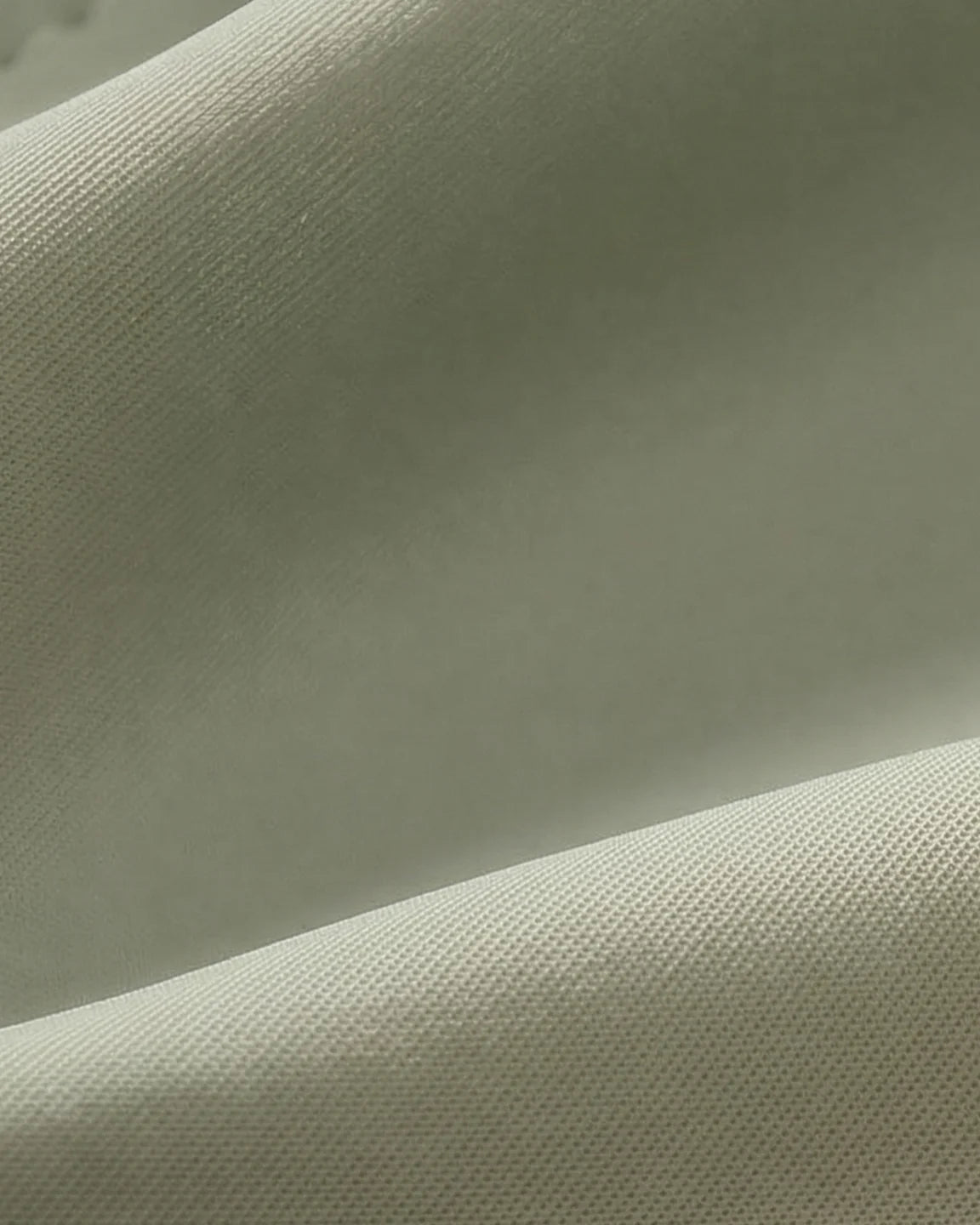 Scalloped V-Neck Contrast Trim Nursing Bra