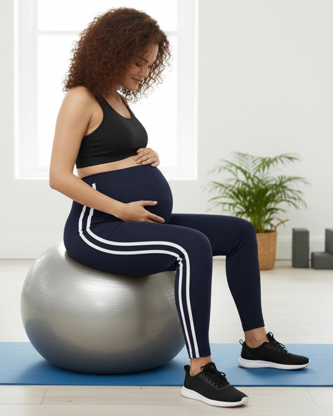 Side Striped Sporty Maternity Leggings
