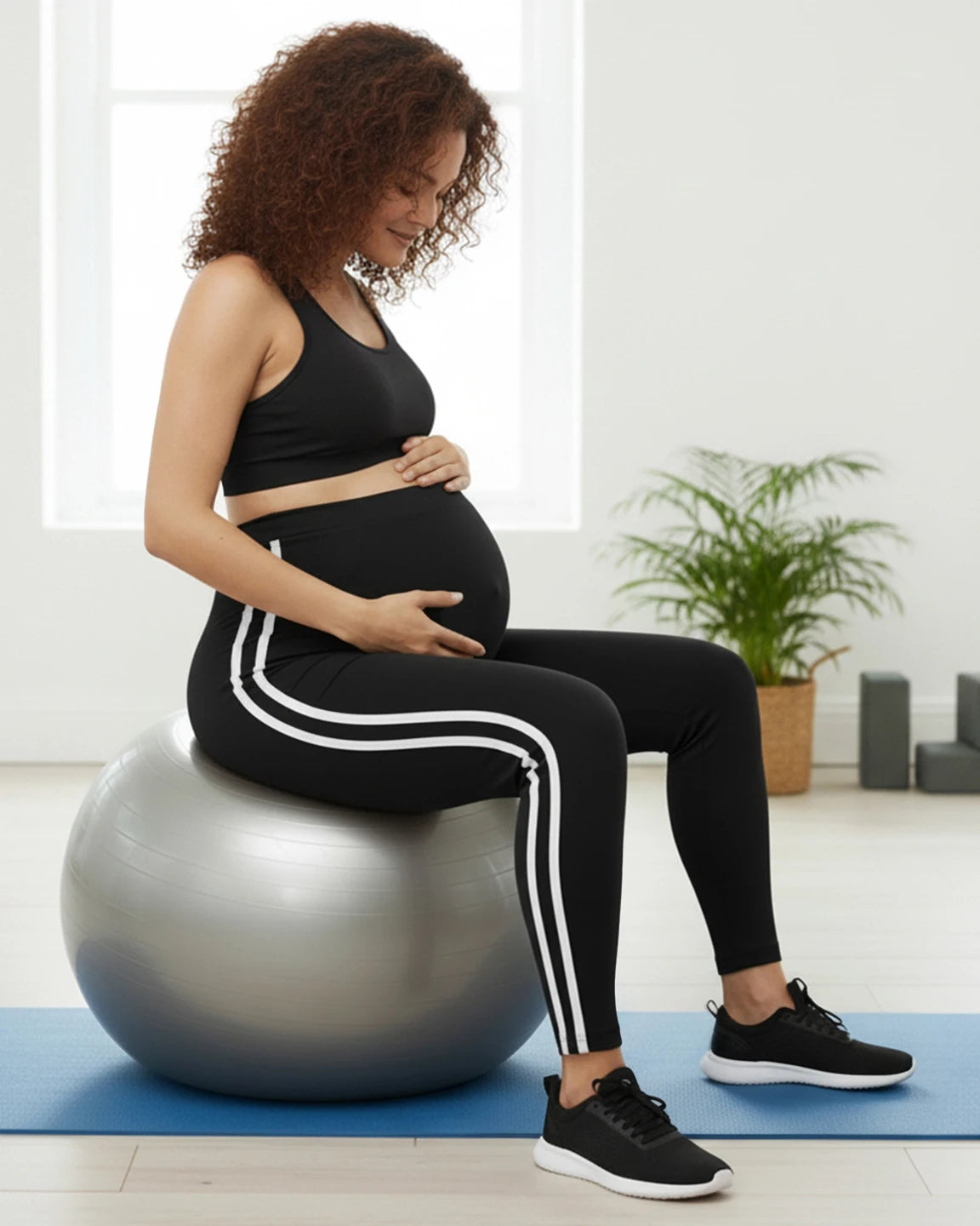 Side Striped Sporty Maternity Leggings