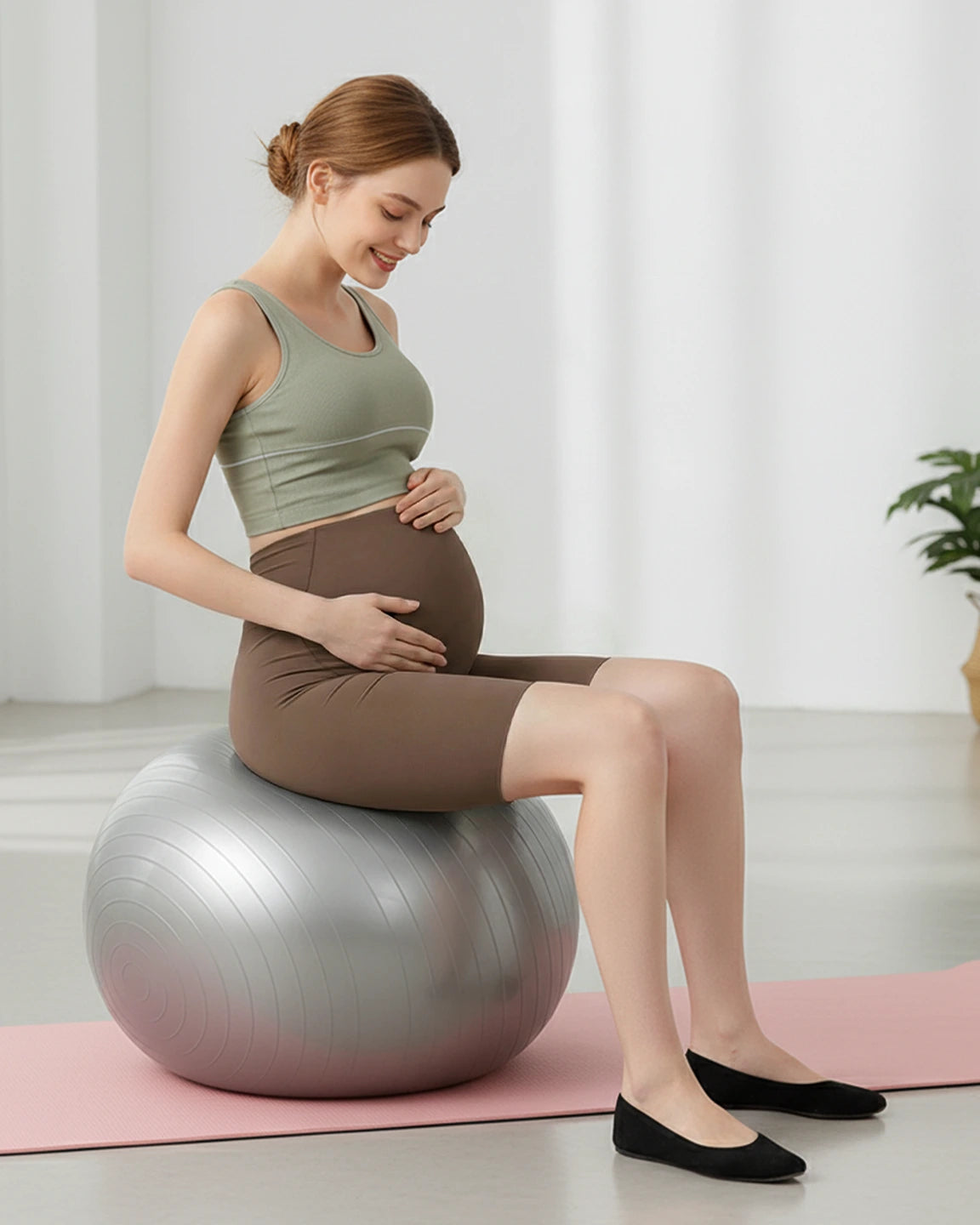 Over-Belly Seamless Design Maternity Shorts