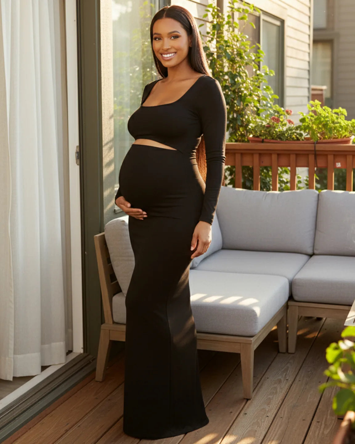 Long Sleeve Bump-Revealing Bodycon Maternity Maxi Dress