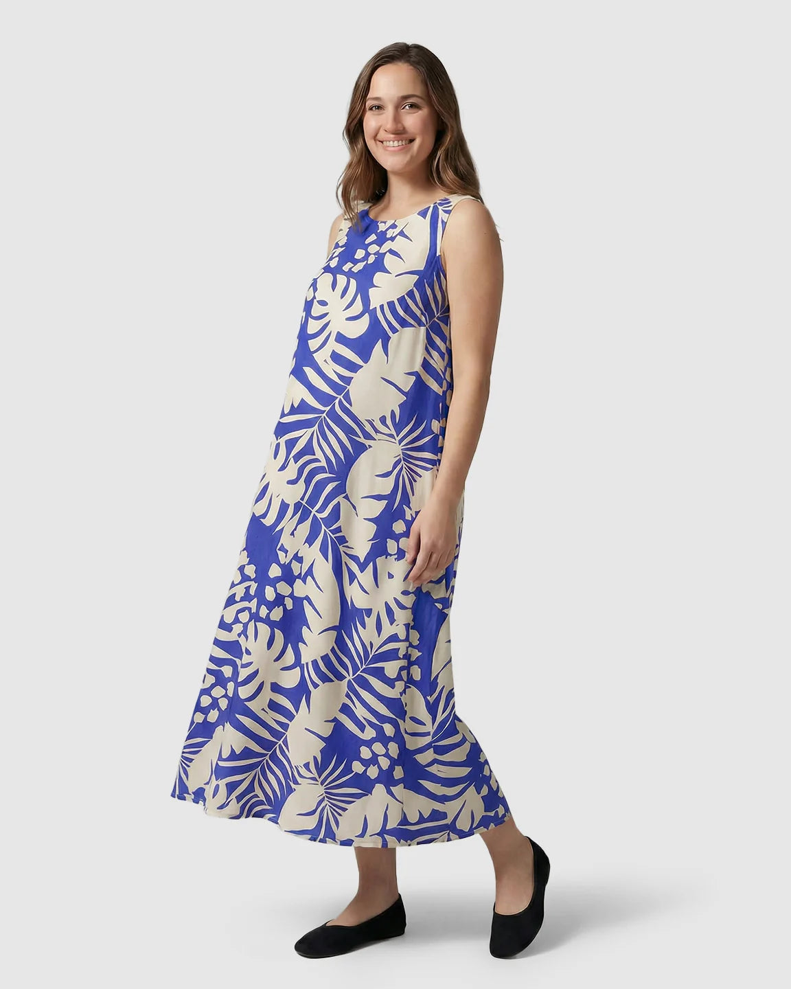 Tropical-Print Sleeveless Maternity Dress