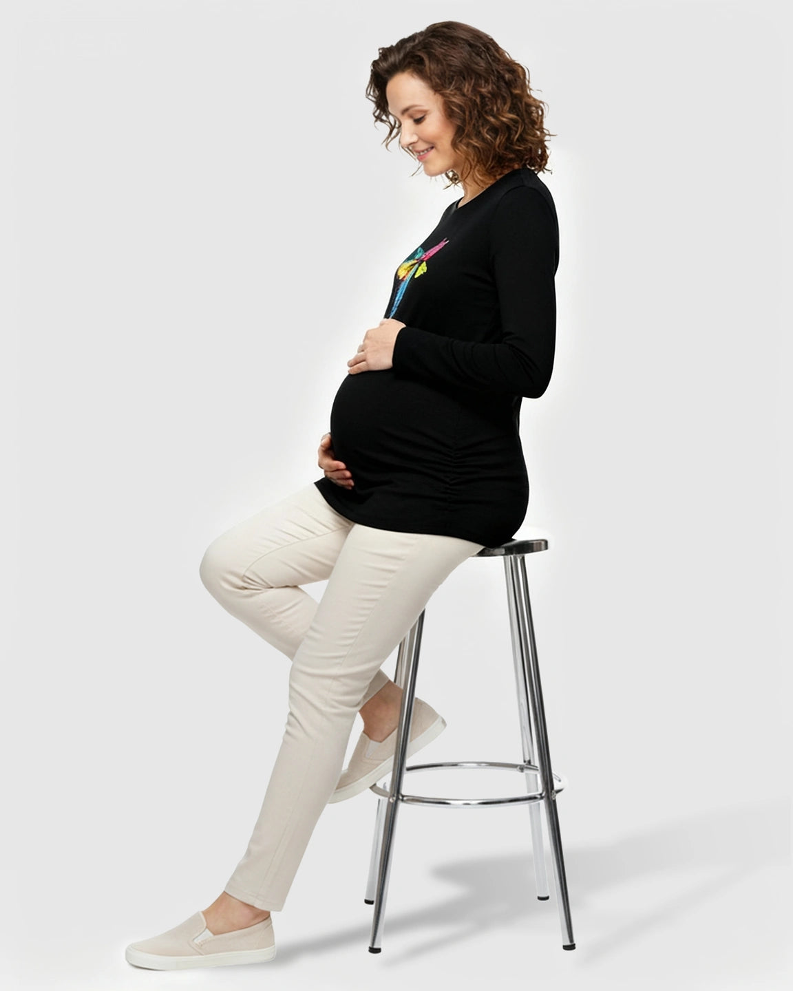 Side Ruched Classic Round Neck Long Sleeve Maternity Top