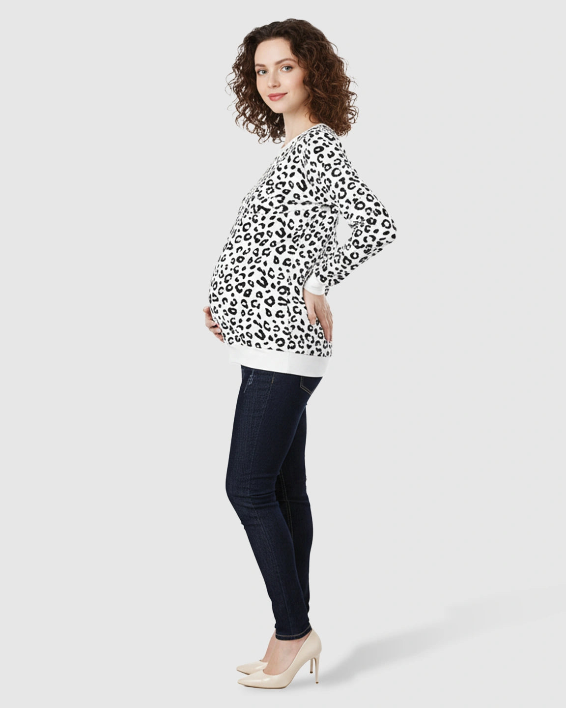 Long-sleeve Printed Maternity & Nursing Sweatshirt