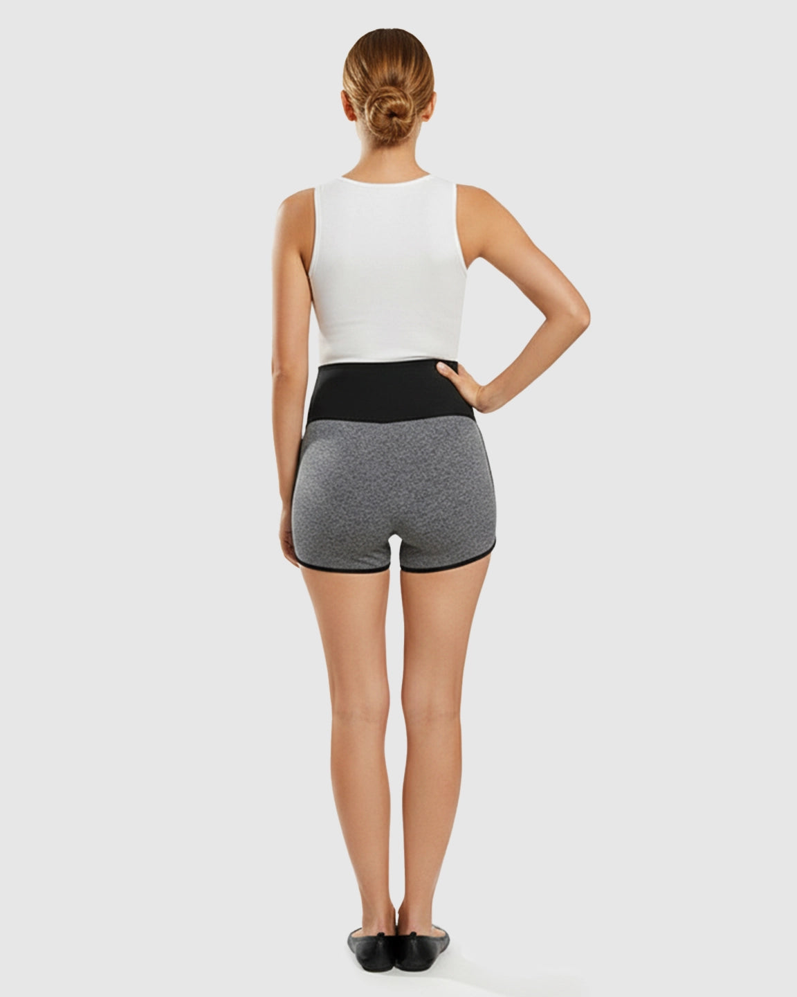 Contrast Trim Butt-Lifting Maternity Shorts