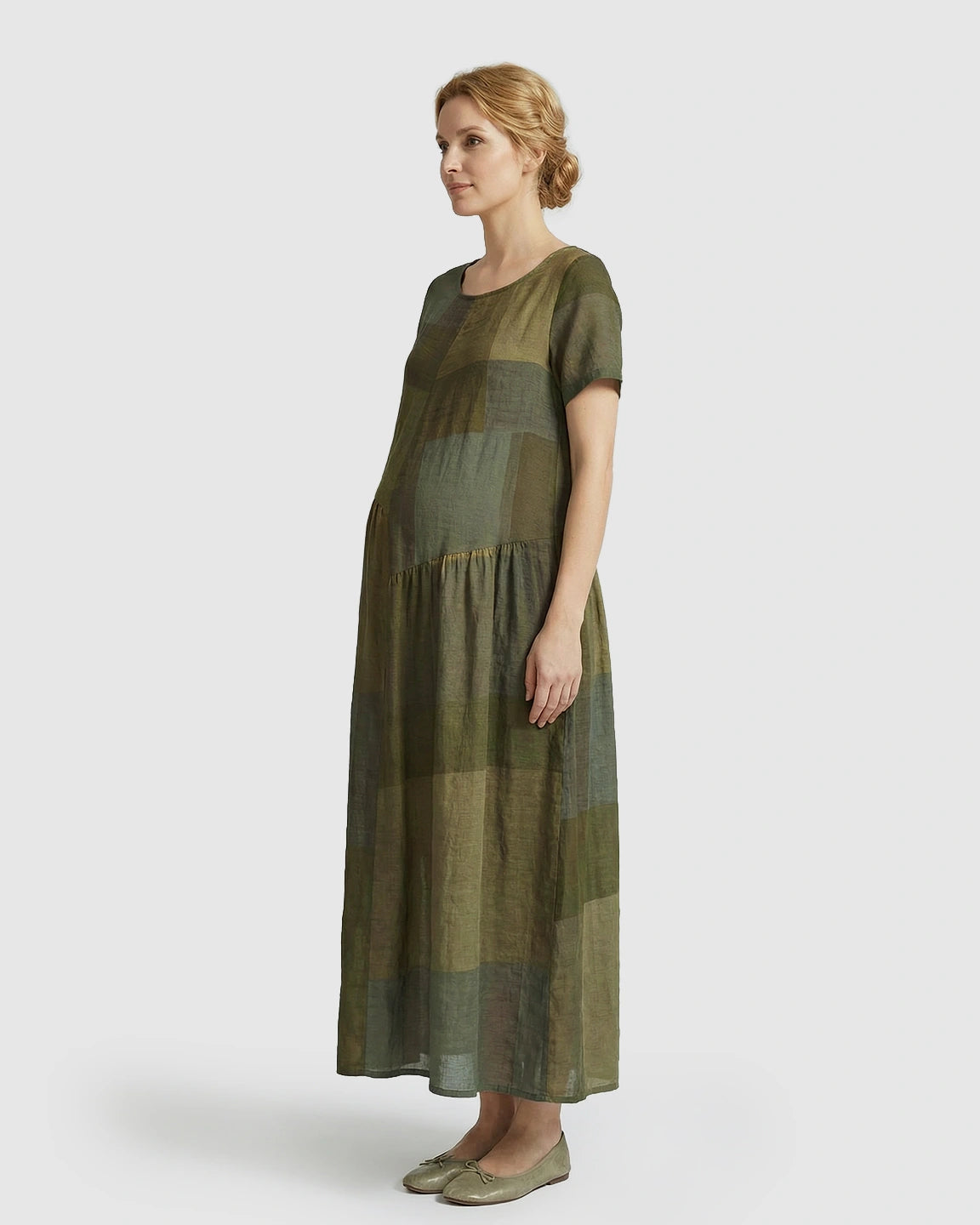 Pocketed Plaid Loose Maternity Maxi Dress