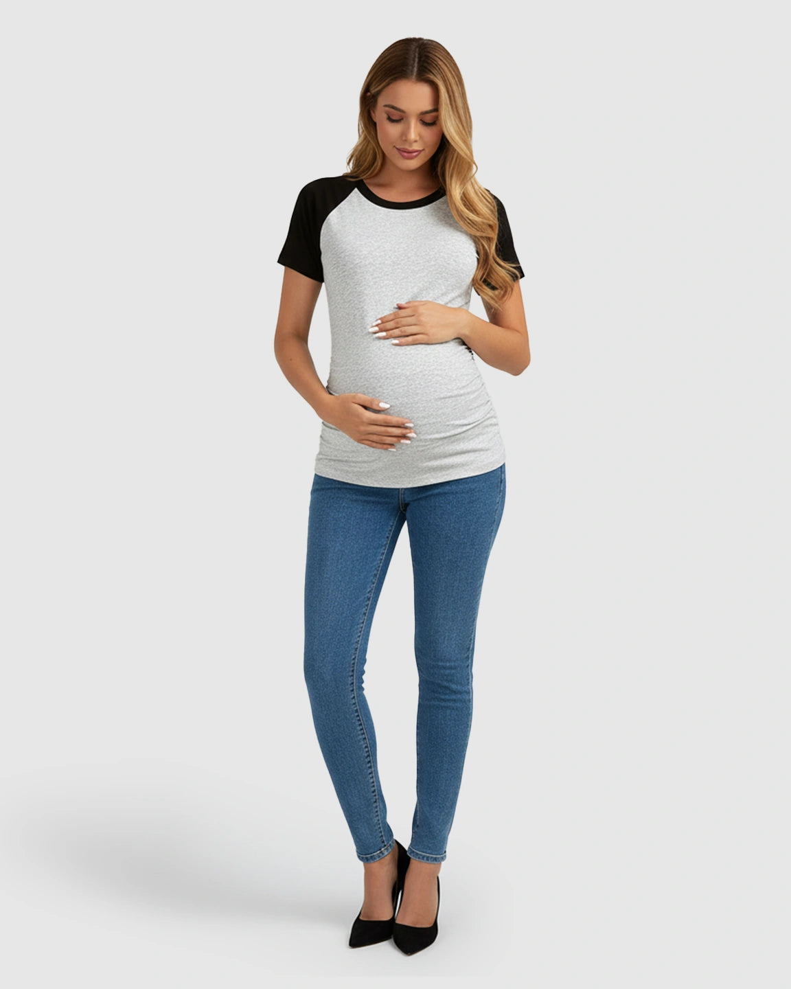 Side-Ruched Raglan Sleeve Maternity T-Shirt