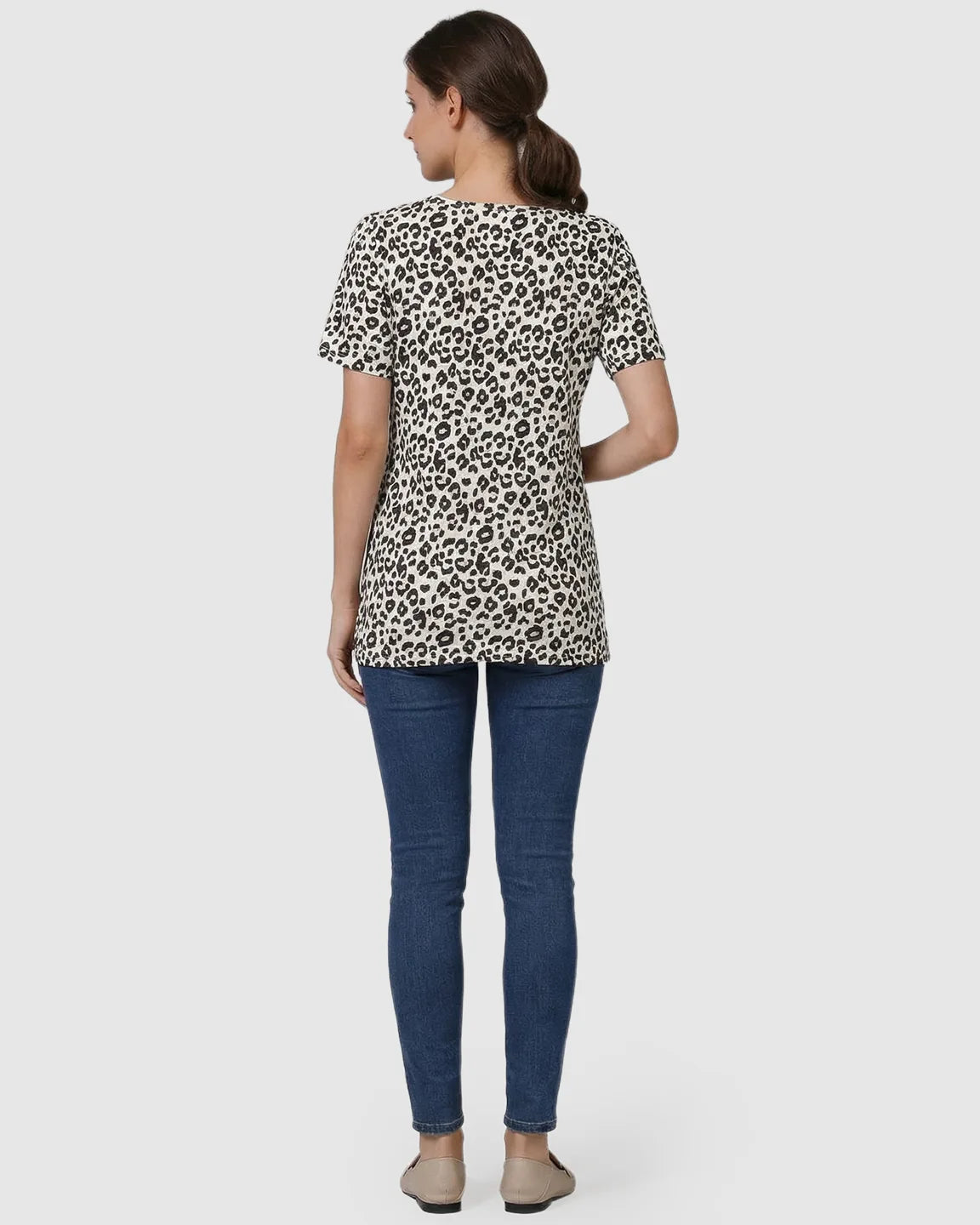 Short-Sleeve Leopard Print Nursing & Maternity T-Shirt