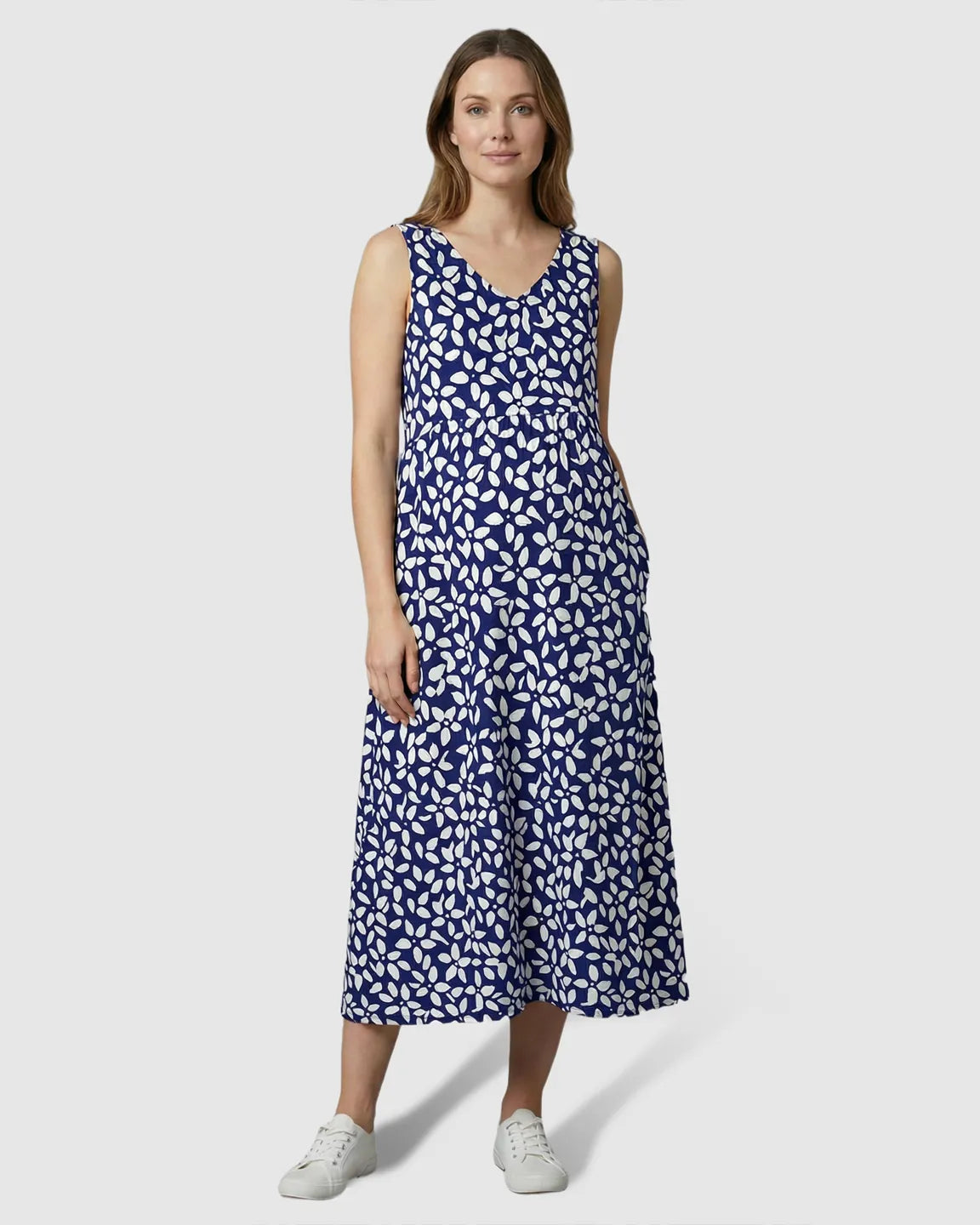 Pockets V-Neck A-Line Maternity Midi Dress