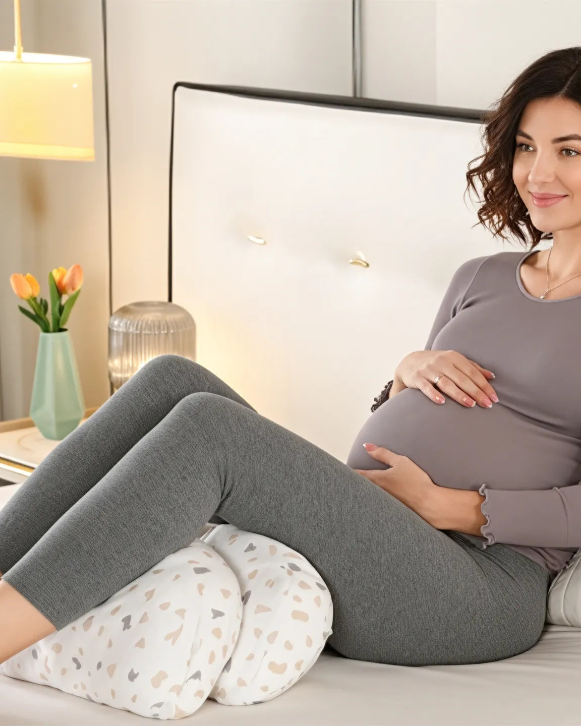 Ergonomic Support Minimalist Style Maternity & Recovery Pillow