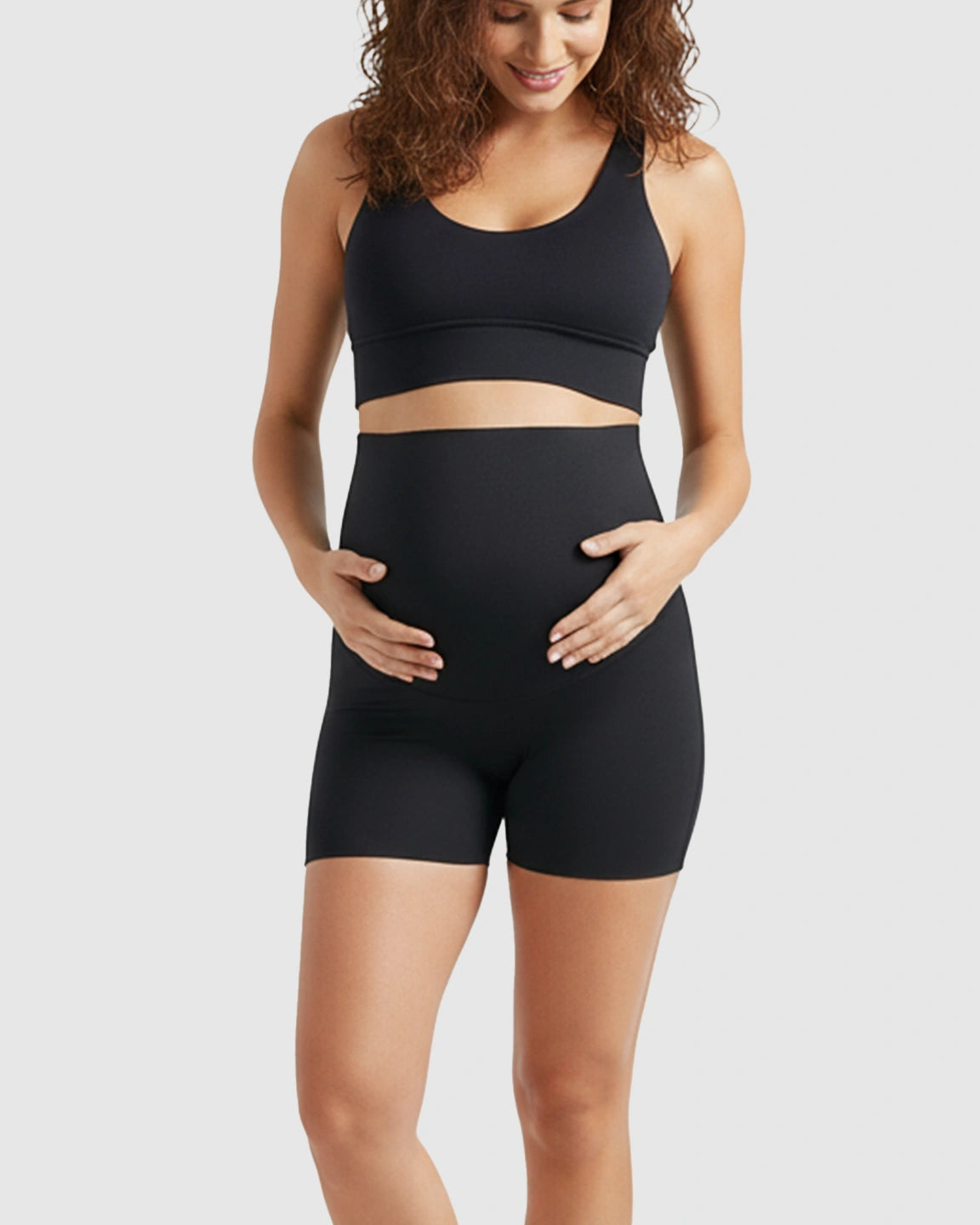 High-Stretch Seamless Maternity Shorts