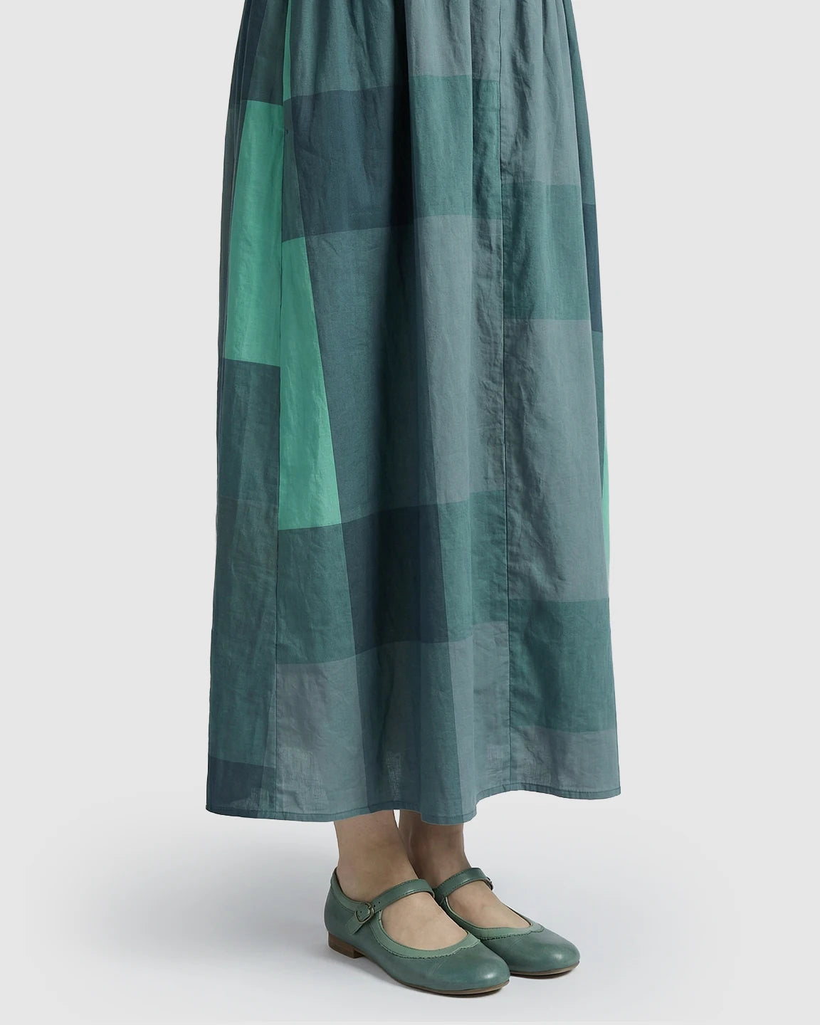 Plaid Flowy Maternity Maxi Dress