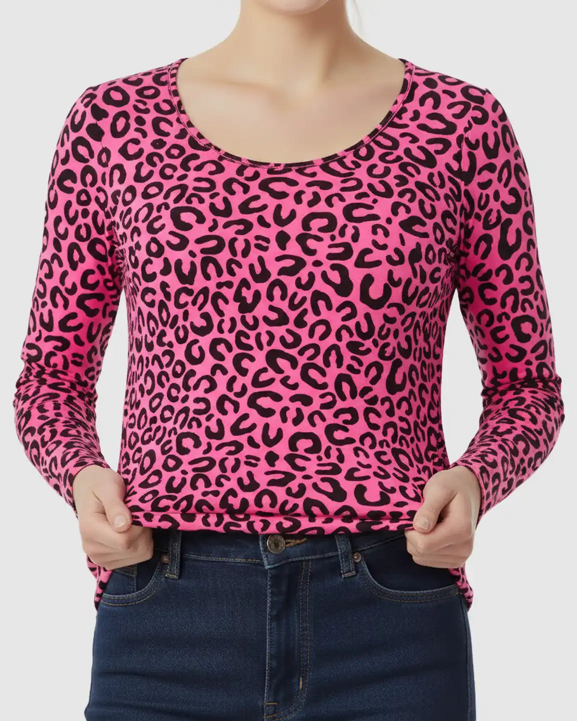 Side-Ruched Leopard Print Maternity Nursing Top